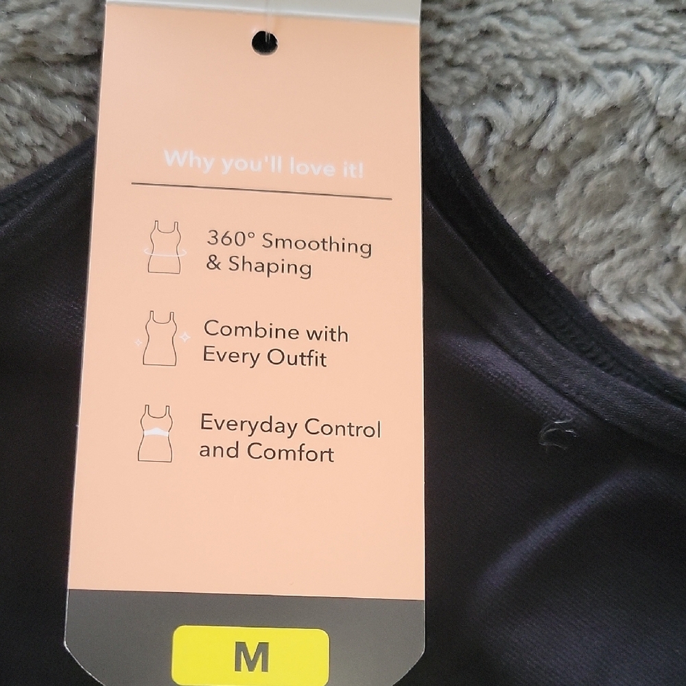 Shapermint Essentials All Day Every Day Scoop Neck Cami - Picture 4 of 10